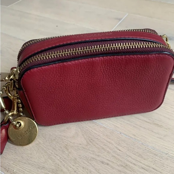 Marc Jacobs rare soft 21 crossbody bag nwot cranberry can be a clutch nwot - Picture 8 of 8